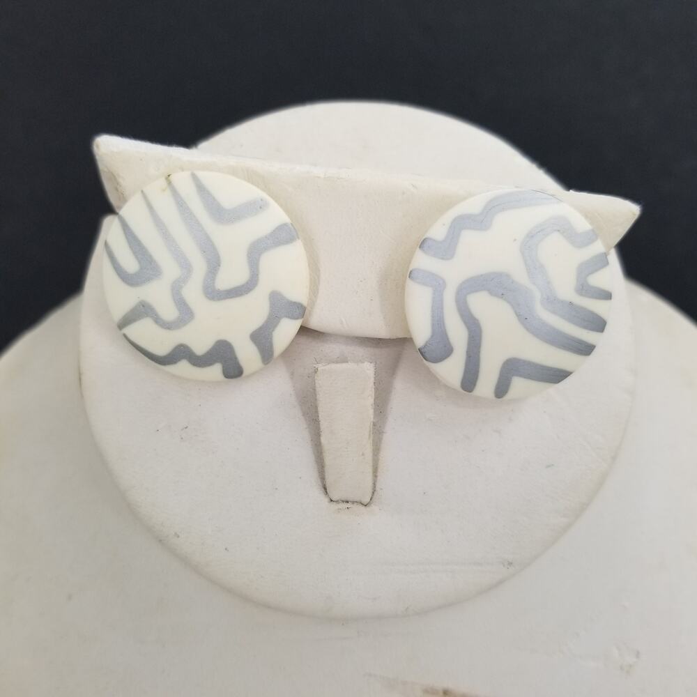 Vintage Circular Post Earrings White with Silvertone Geometric Design